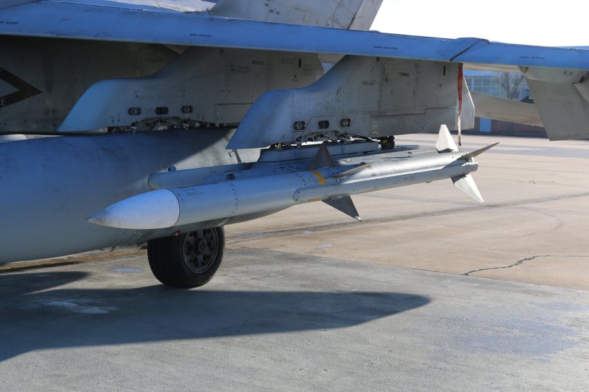 MIsil AIM-120 AMRAAM Ejercito del Aire F-18