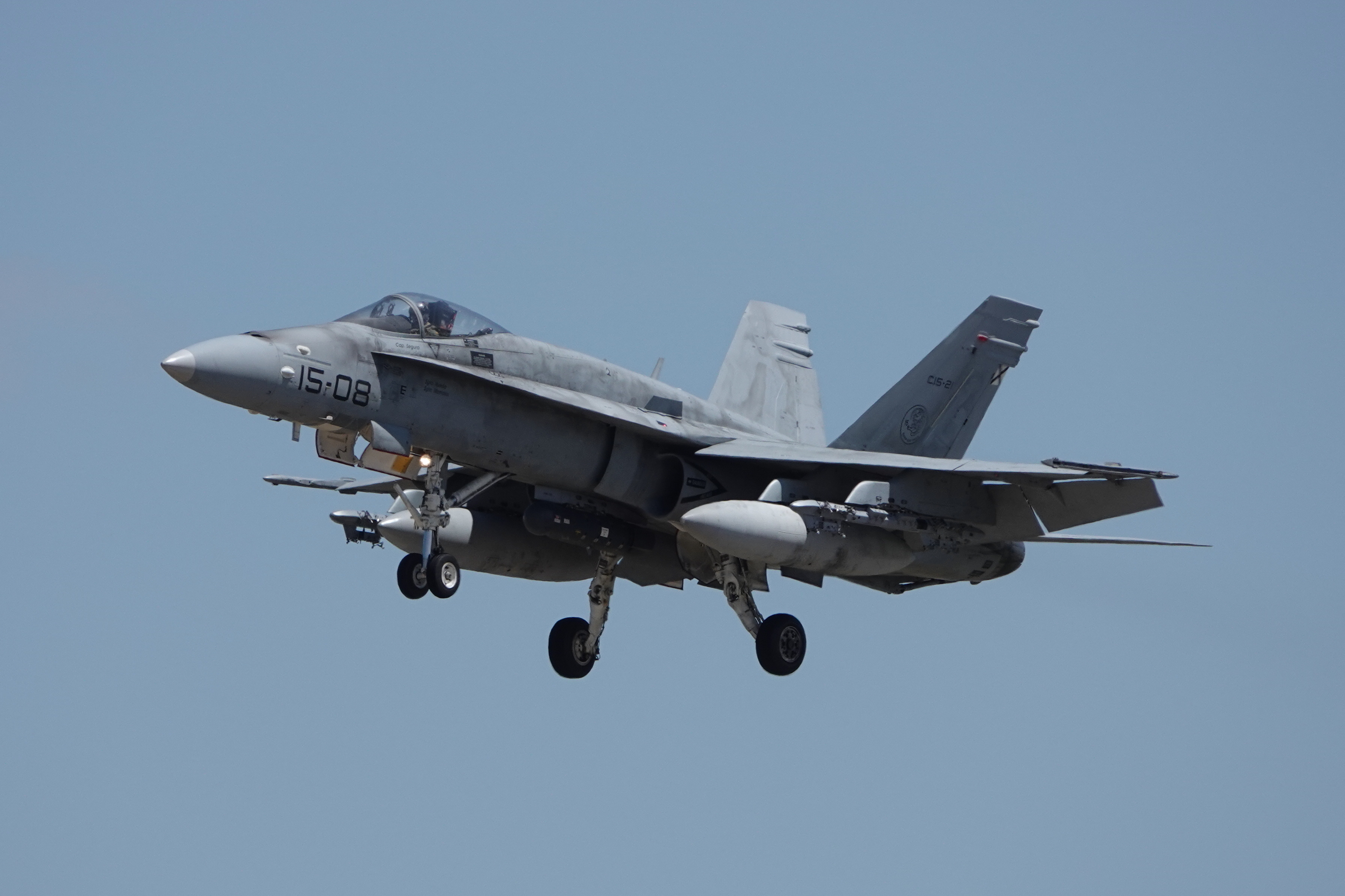 F-18 15-08